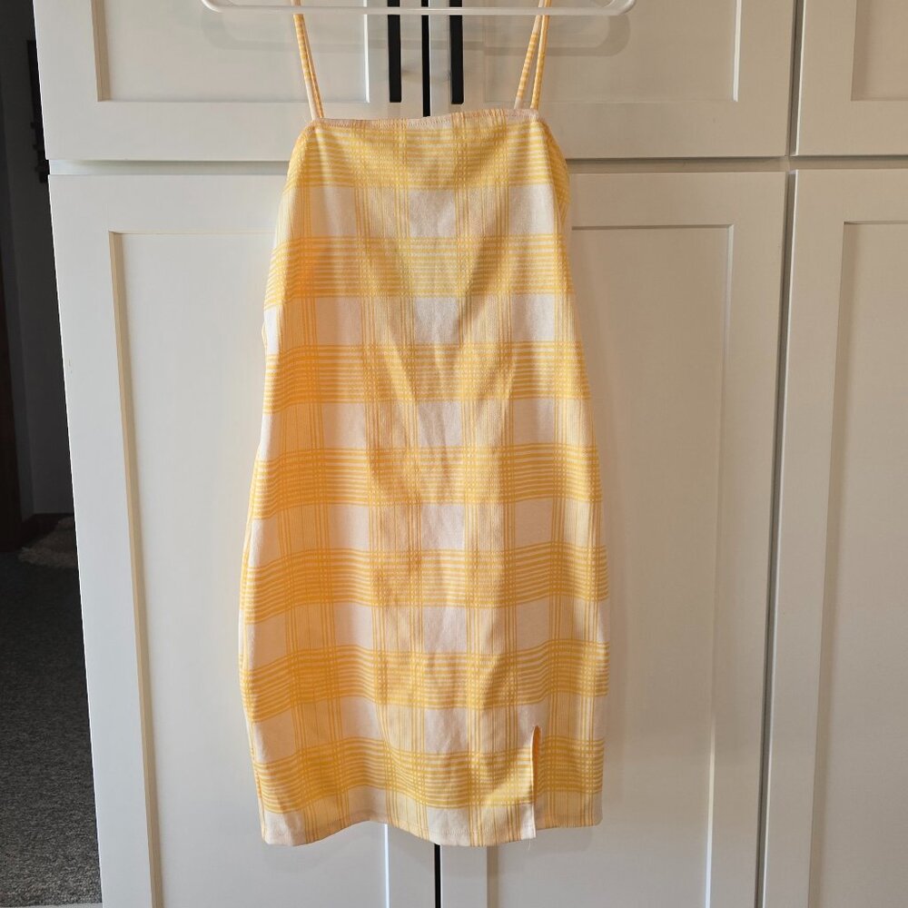 Rue 21 Yellow Plaid Side Slit Mini Dress Womens Size Large Spagetti Strap NWT